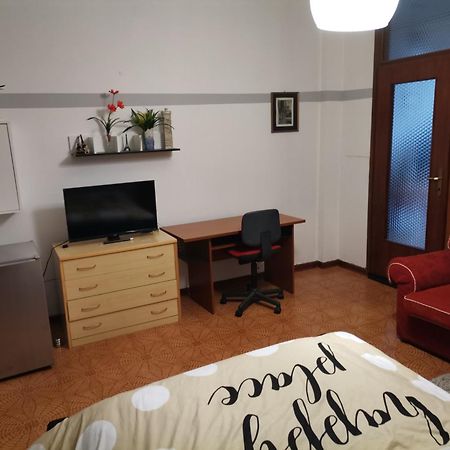 Ampia Camera Con Balcone Privato Pordenone Kültér fotó